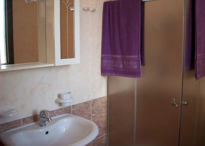 Agri Gallipoli Bed & Breakfast 3*